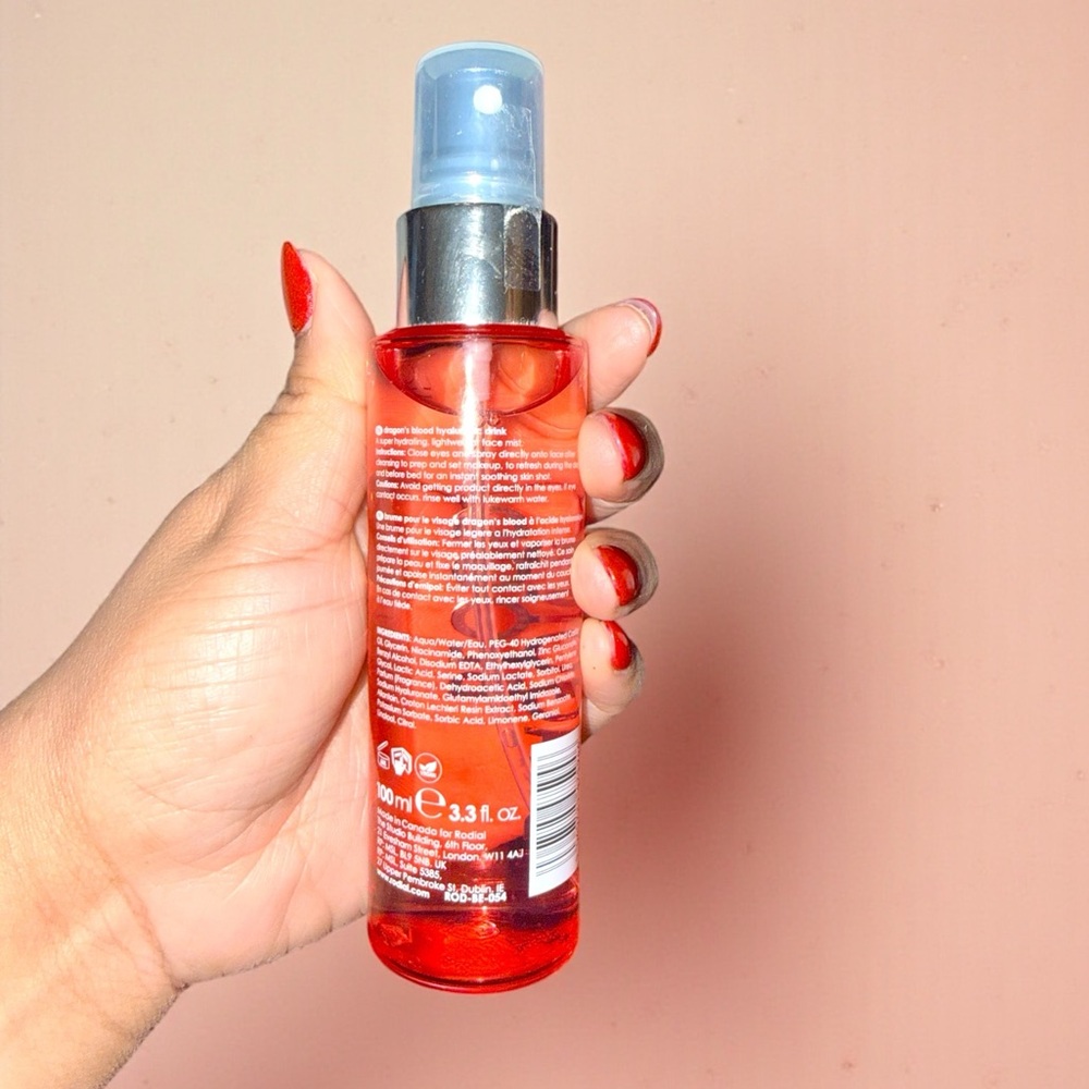 Dragon's Blood Hyaluronic Drink Facial Mist - Picture 2 of 4